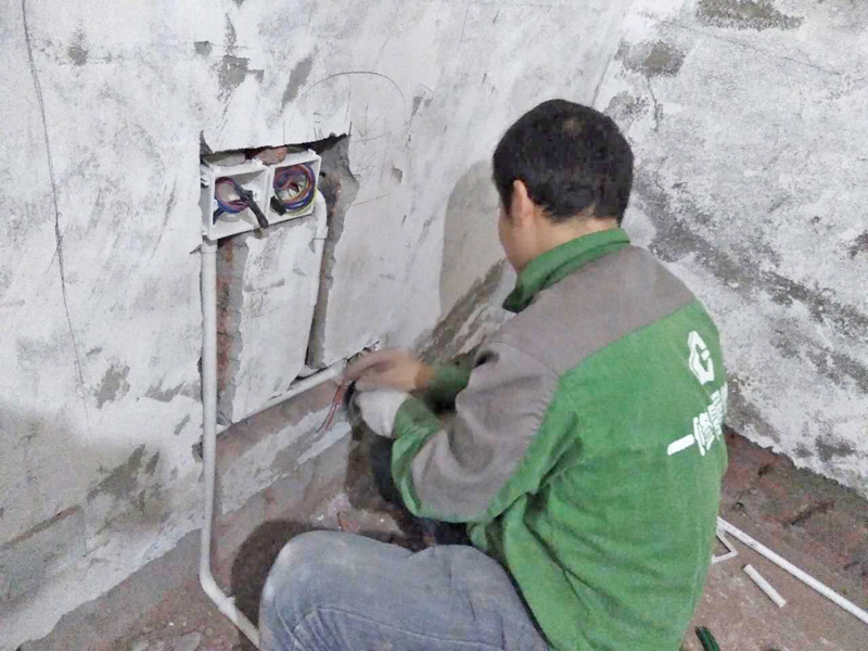 唐山電工師傅上門服務(wù)，哪里能請到上門電工