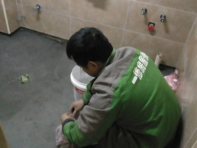 鄭州專業(yè)房屋維修公司哪家好，鄭州座便器水箱漏水的簡(jiǎn)便修理
