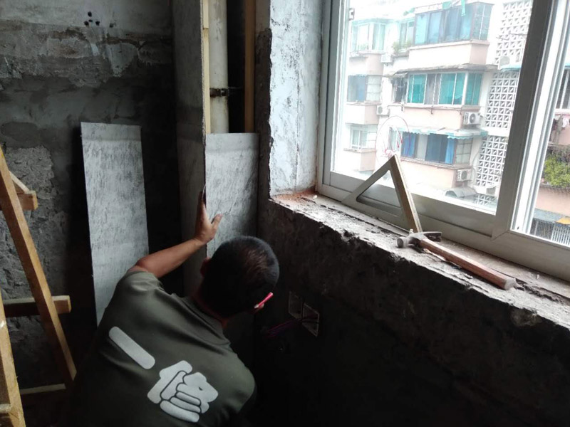成都屋頂漏水維修反復滲漏原因，成都屋頂漏水怎么處理