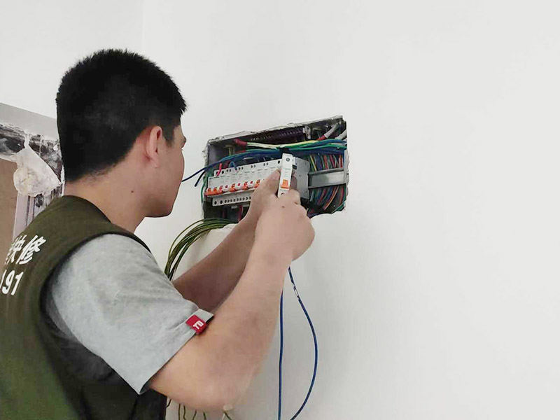 重慶電工修電線遇到電線拉不出來(lái)的時(shí)候，通常都是如何應(yīng)對(duì)的