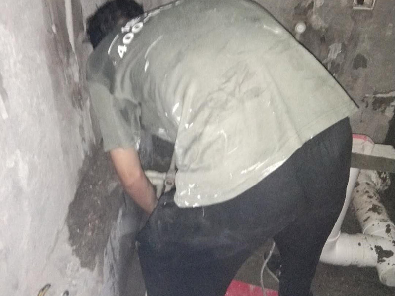 請問衛(wèi)生間漏水怎么解決，衛(wèi)生間漏水一