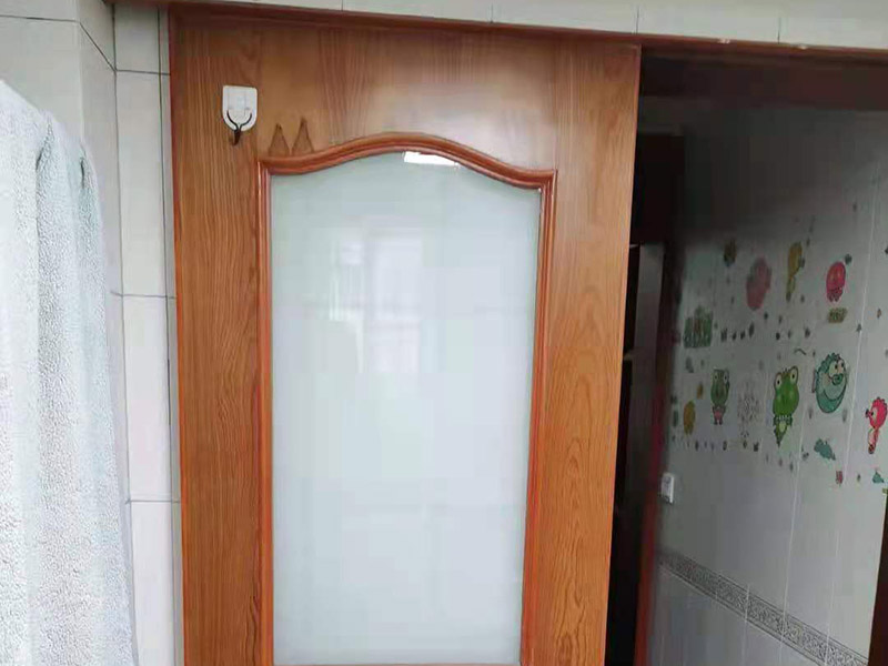 惠州衛(wèi)生間安裝什么門比較好？